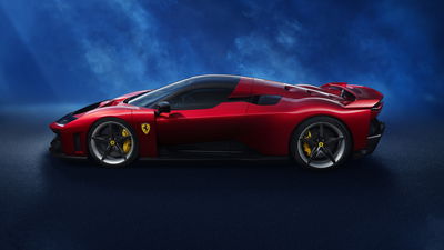 Ferrari F80 - side